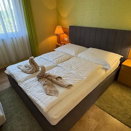 Aranypart 49-51 Apartman Siofok Exterior photo