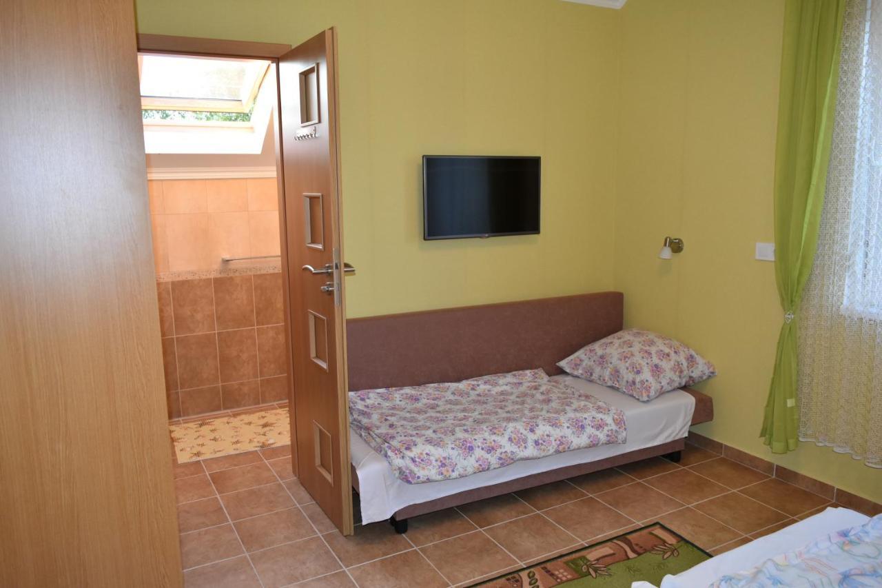 Aranypart 49-51 Siofok
