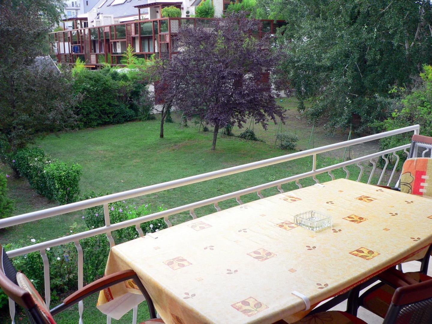 Apartment Aranypart 49-51 Siofok