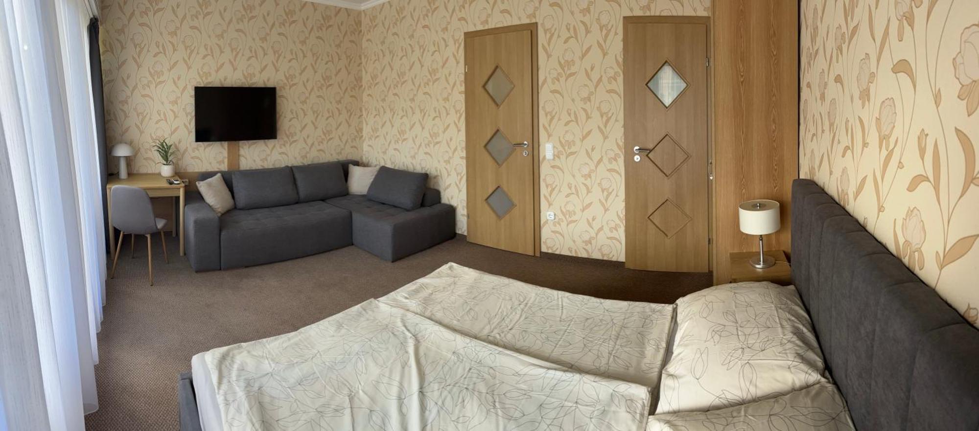 Apartment Aranypart 49-51 Siófok